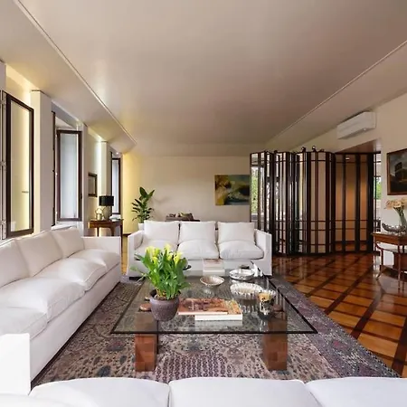 Exclusive Aventino Luxury شقة